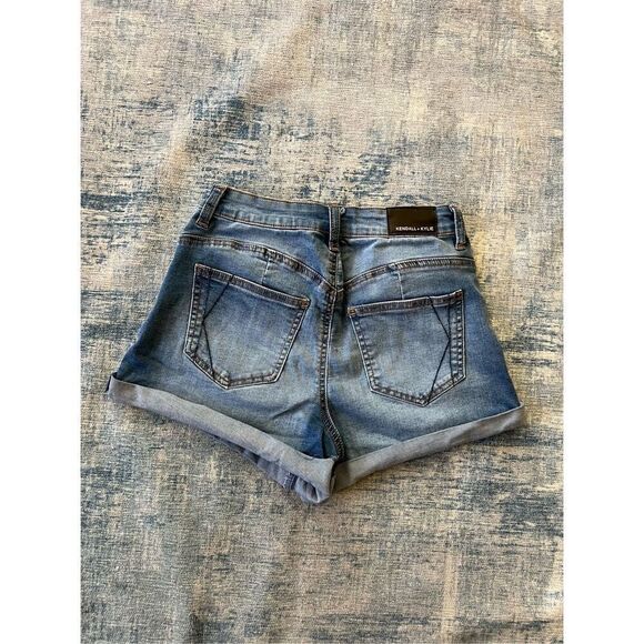 Kendall + Kylie High Rise Cuffed Distressed The Icon Denim Shorts Size 7 / 28 - Picture 2 of 5